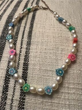 Pearl Bead Necklace with Colorful Flower Accents